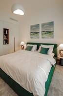 Stylish 1BR Apartment in La Sirene
