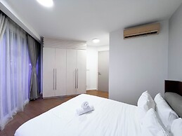Bintang Fairlane by Manhattan Group