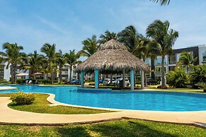 Dream Diamante with Beach Club