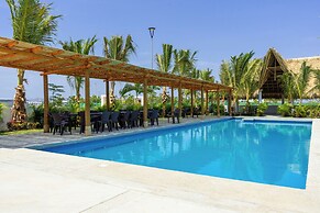 Dream Diamante with Beach Club