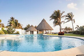 Dream Diamante with Beach Club