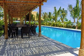 Dream Diamante with Beach Club