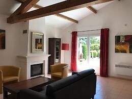 Spacious Villa With Garden and Pool