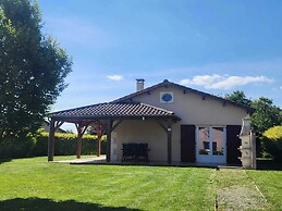 Spacious Villa With Garden and Pool