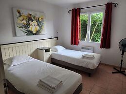 Spacious Villa With Garden and Pool
