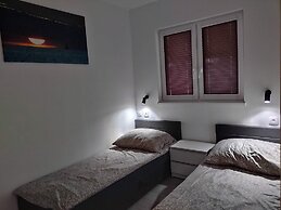 Comfortable Holiday Homes, Swimming Pool, Rewal