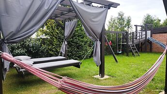 Comfortable Holiday Homes, Swimming Pool, Rewal