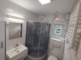Comfortable Holiday Homes, Swimming Pool, Rewal