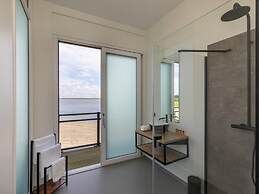 Lush Apartment With Water Views