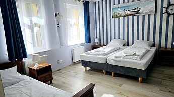 Comfortable House With Private Pool, Kolczewo