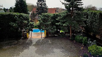 Comfortable House With Private Pool, Kolczewo