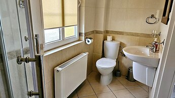 Comfortable House With Private Pool, Kolczewo