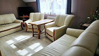 Comfortable House With Private Pool, Kolczewo