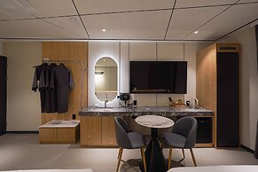 Urban Groove Hotel
