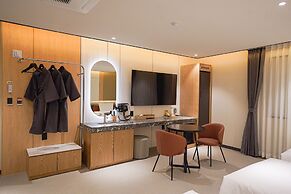 Urban Groove Hotel