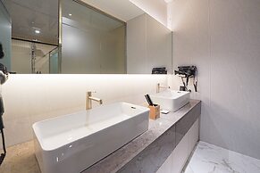 Urban Groove Hotel