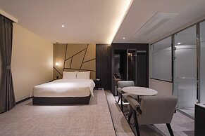 Urban Groove Hotel