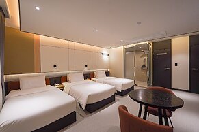 Urban Groove Hotel