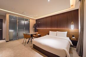 Urban Groove Hotel