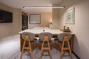 Urban Groove Hotel