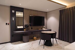 Urban Groove Hotel