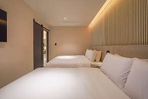 Urban Groove Hotel
