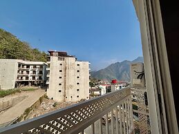 Check Inn Homes - Rishikesh
