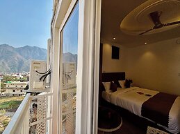 Check Inn Homes - Rishikesh