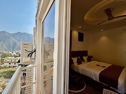Check Inn Homes - Rishikesh