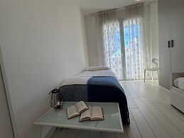 Casa Helios by Ca-sa Check