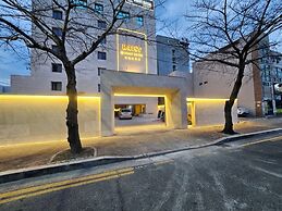 Daisy Hotel