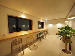 Daisy Hotel
