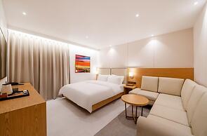 Daisy Hotel