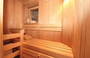 Luxurious Apartment With Sauna