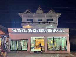 Vang Vieng Rivercube Hotel