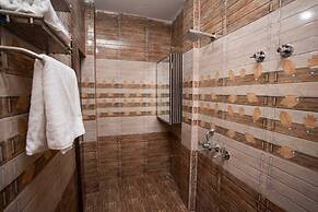 Kashi Cottage Homestay By GRB
