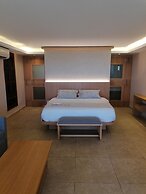 Laguava Resort