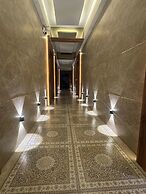 Hotel Regalia Suites