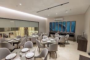 Liora Hotel