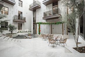 Liora Hotel