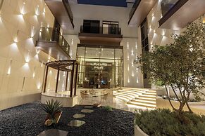 Liora Hotel