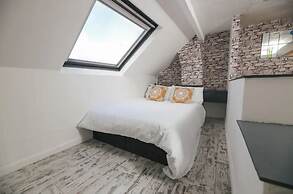 Frankys Place Residence in Leeds