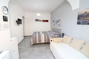 SUMMER ROOM