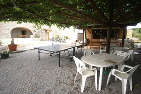 Amazing Apartment in Lanas With Large Garden