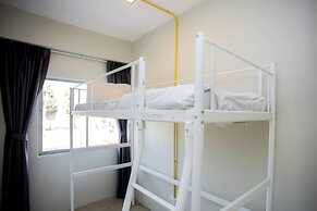 Nomad Plus Life Hostel Pattaya