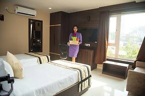 PARK EASTERN HOTEL
