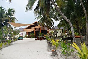Rattehi Inn at Rakeedhoo