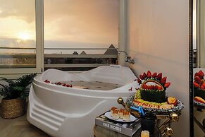 Rixosstower Pyramids View