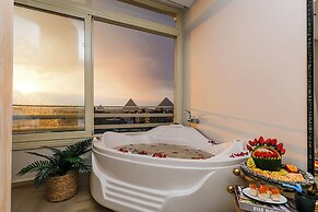 Rixosstower Pyramids View