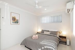 Smart Suites Self Check-in Apartments - 14A Freney